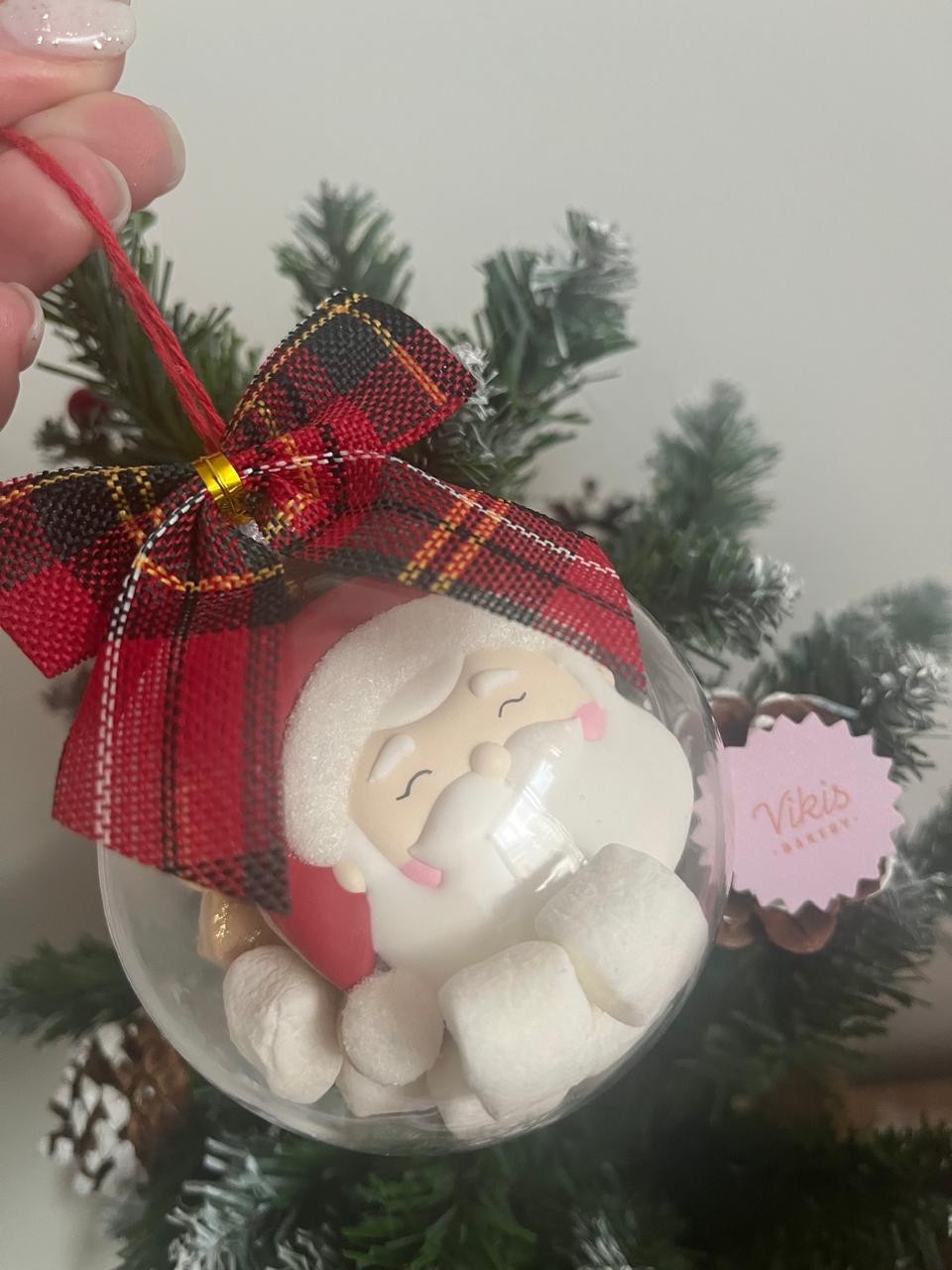 Esfera rellena con dos mini galletas